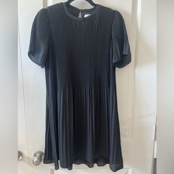 OAK + FORT Black Pleated Dress - Picture 1 of 8